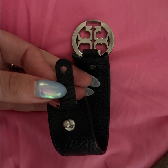 TORY BURCH Leather Logo Buckle Bracelet - Picture 4 of 6
